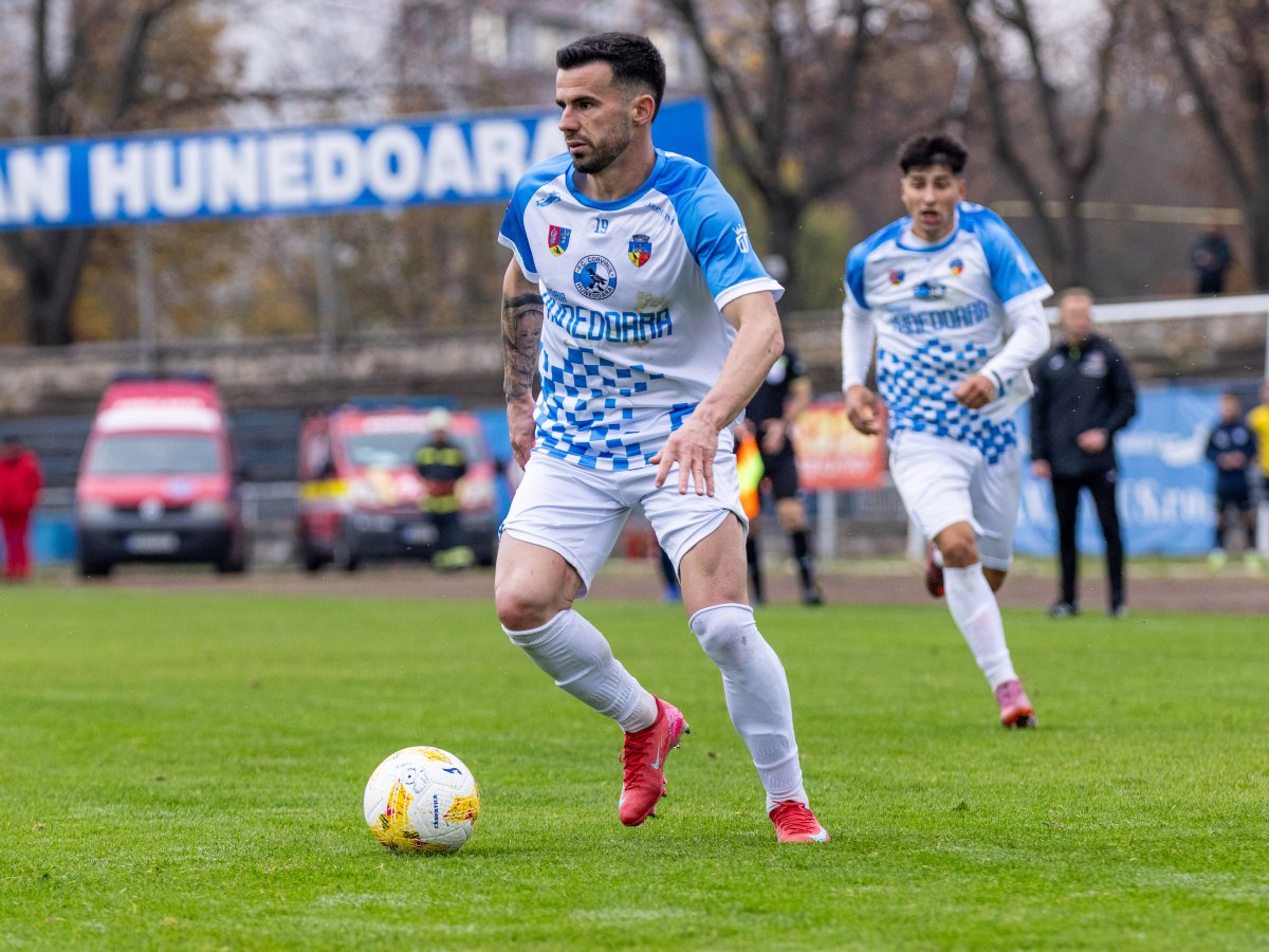 Sezonul 1991-1992 a fost ultimul jucat de Corvinul în Liga 1