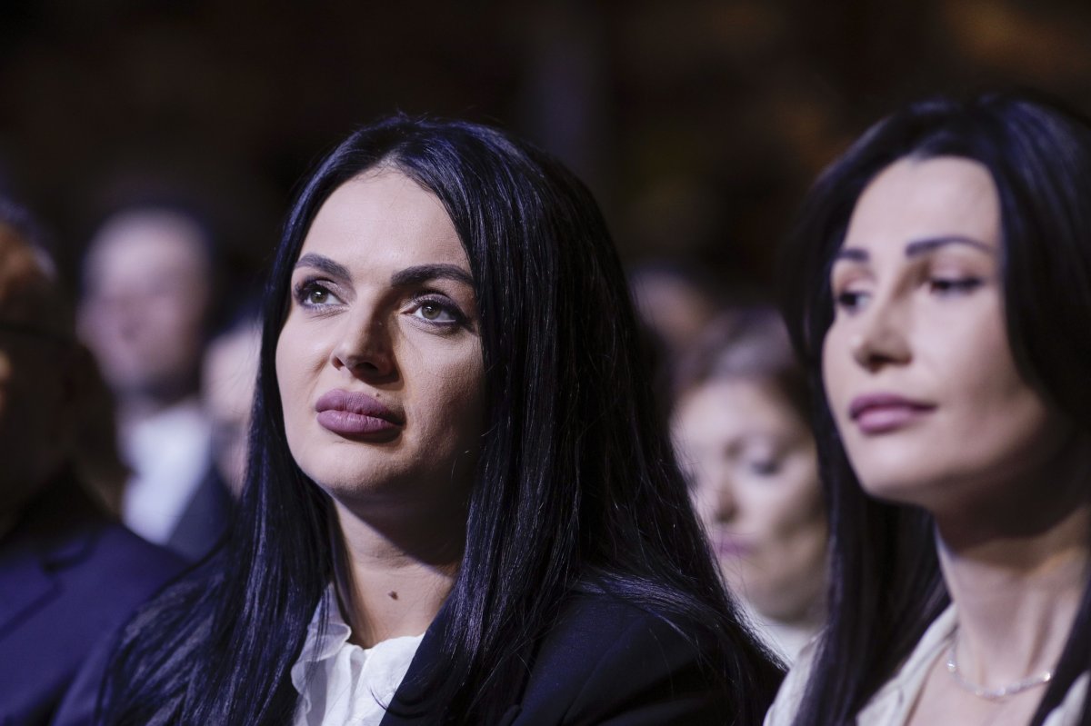 Alexandra Samoilă, soția lui Cătălin Samoilă, este purtătoare de cuvânt la Primăria Sectorului 5