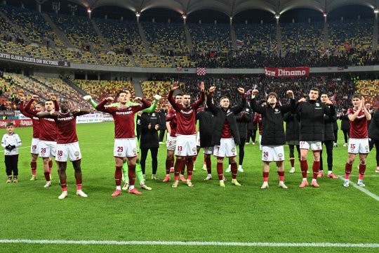 Pus pe lista neagră de Costel Gâlcă la Rapid, fotbalistul poate ajunge la o rivală din SuperLiga