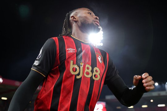 Și-a luat ”adio” de la fani cu stil! Pagina publicată de Semenyo într-un ziar local, după transferul de la Bournemouth la Manchester City