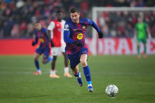 Robert Lewandowski a greșit poarta! Cadou pentru adversara din Liga Campionilor