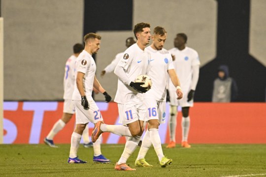 Dinamo Zagreb - FCSB 2-0, ACUM, pe iAMsport.ro. Dezastru pentru campioana României