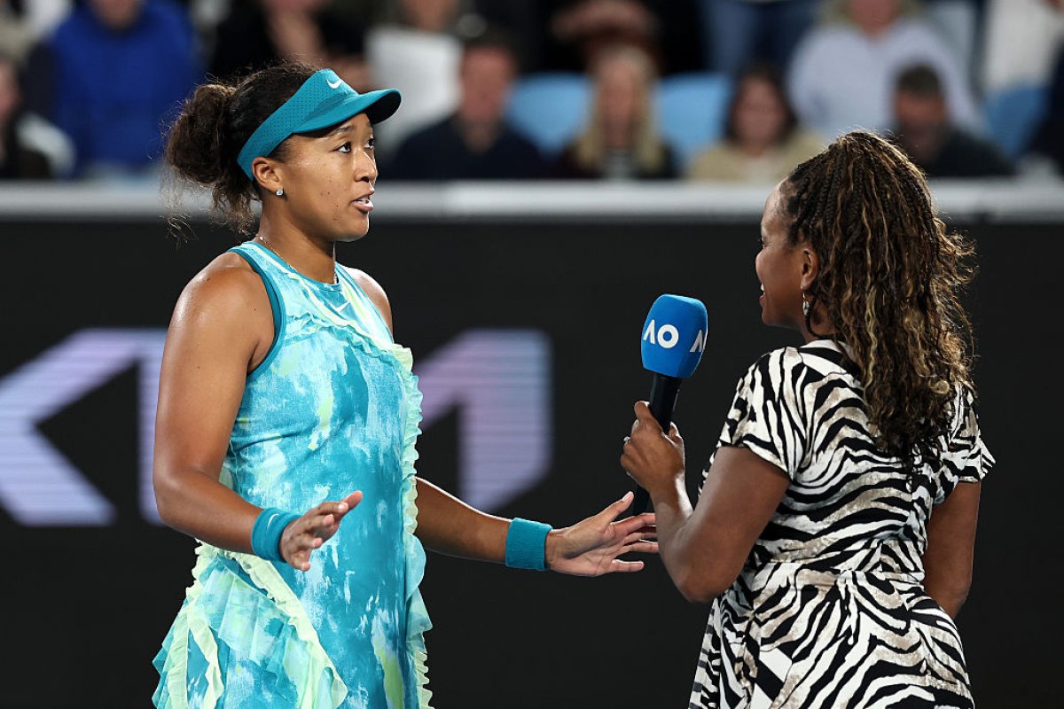 Naomi Osaka și-a cerut scuze pentru gestul făcut în timpul setului decisiv