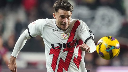 Nu și Andrei Rațiu. Conducerea i-a prezentat alți doi fundași dreapta pentru transfer