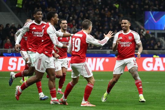 L-a umilit pe Chivu în Champions League, iar acum a semnat contractul