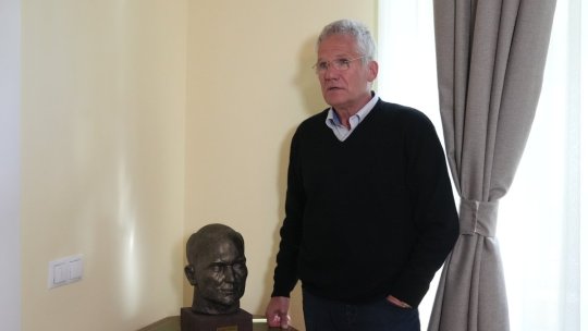 A fost coleg cu Dobrin și Balaci și a izbucnit la adresa lui Loți Bölöni: ”Nu o să recunoască niciodată”