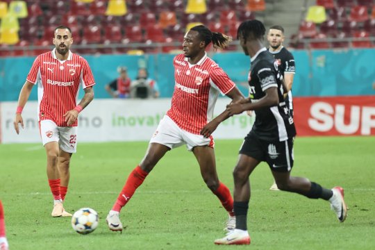 Hermannstadt - Dinamo, de la ora 20:00, pe iAMsport.ro. ”Câinii” au ocazia să devină lideri în SuperLiga