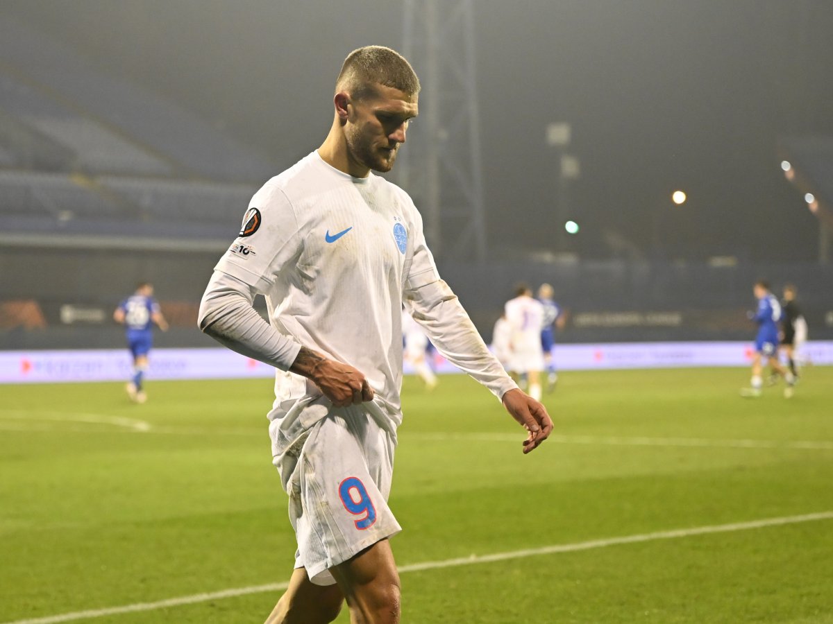 Bîrligea are trei cartonașe galbene primite în acest sezon de Europa League