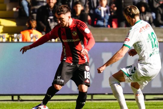 Lovitură tricoloră la Gaziantep: Sorescu a marcat din pasa lui Drăguș! Echipa românilor a ratat dramatic victoria