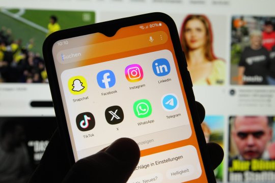 Atenție la WhatsApp, hackerii dau lovitură după lovitură. Tot mai mulți oameni din fotbalul românesc au fost virusați