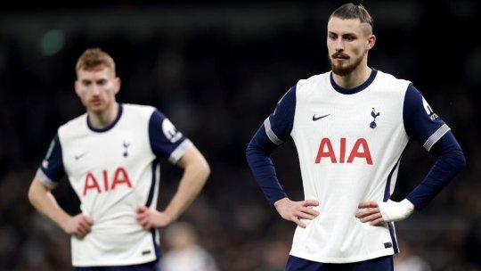 Un singur lucru mai stă în calea transferului lui Radu Drăgușin la AC Milan! Șefii de la Tottenham și-au dat acordul