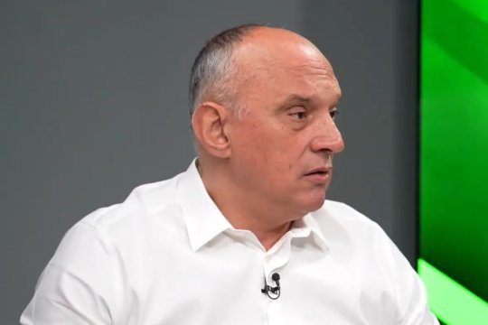 ”Singura șansă era să și-o taie!”. Prunea a văzut faza controversată din UTA - Rapid și nu s-a ferit: ”Avram le va lua apărarea arbitrilor”
