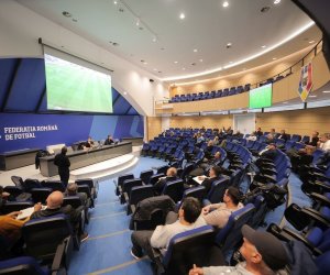 Fostul jucător de la Dinamo a primit licența UEFA fără să treacă pe la vreun curs de antrenor: ”Am mers la el în birou și mi-a dat-o. Nu m-a costat o avere”