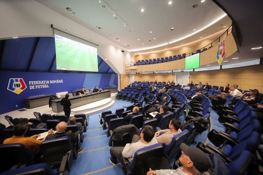 Fostul jucător de la Dinamo a primit licența UEFA fără să treacă pe la vreun curs de antrenor: ”Am mers la el în birou și mi-a dat-o. Nu m-a costat o avere”