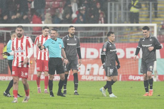 Constantin Zotta i-a transmis un mesaj lui Sebastian Colțescu după penalty-ul acordat în UTA - Rapid 1-2