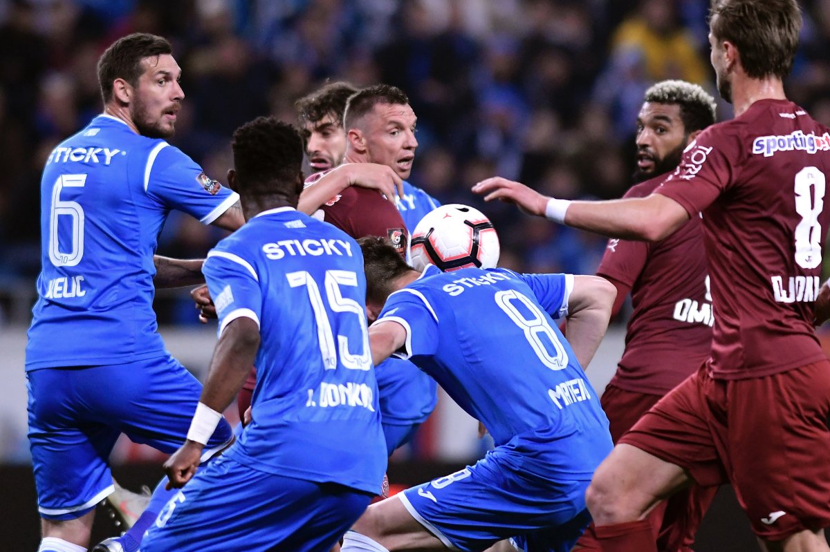 Cristian Bud este triplu 𝐜𝐚𝐦𝐩𝐢𝐨𝐧 și câștigător al 𝐂𝐮𝐩𝐞𝐢 𝐑𝐨𝐦𝐚̂𝐧𝐢𝐞𝐢 cu 𝐂𝐅𝐑 𝐂𝐥𝐮𝐣