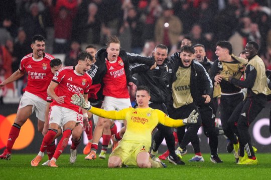 Jose Mourinho rămâne special. El i-a cerut portarului Anatoliy Trubin să urce în careu la faza golului istoric marcat de portar