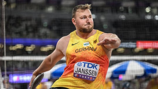 Doi sportivi germani, suspendați pentru pariuri!