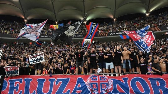 Suporterii i-au distrus pe jucători la FCSB - Fenerbahce: ”Mai jucați sau intrăm noi?!” + Mesajul afișat după tragedia în care au fost implicați 10 fani ai lui PAOK