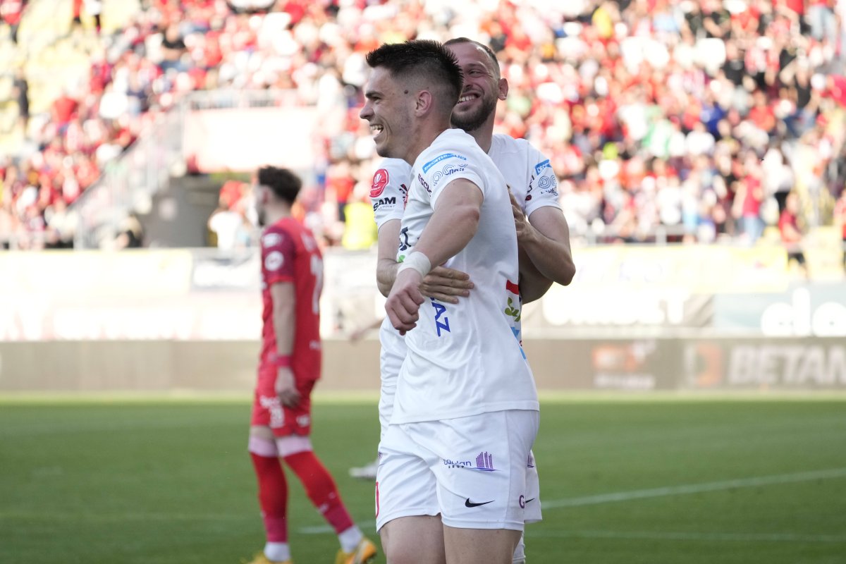 Daniel PAraschiv este văzut drept o țintă importantă pentru Rapid