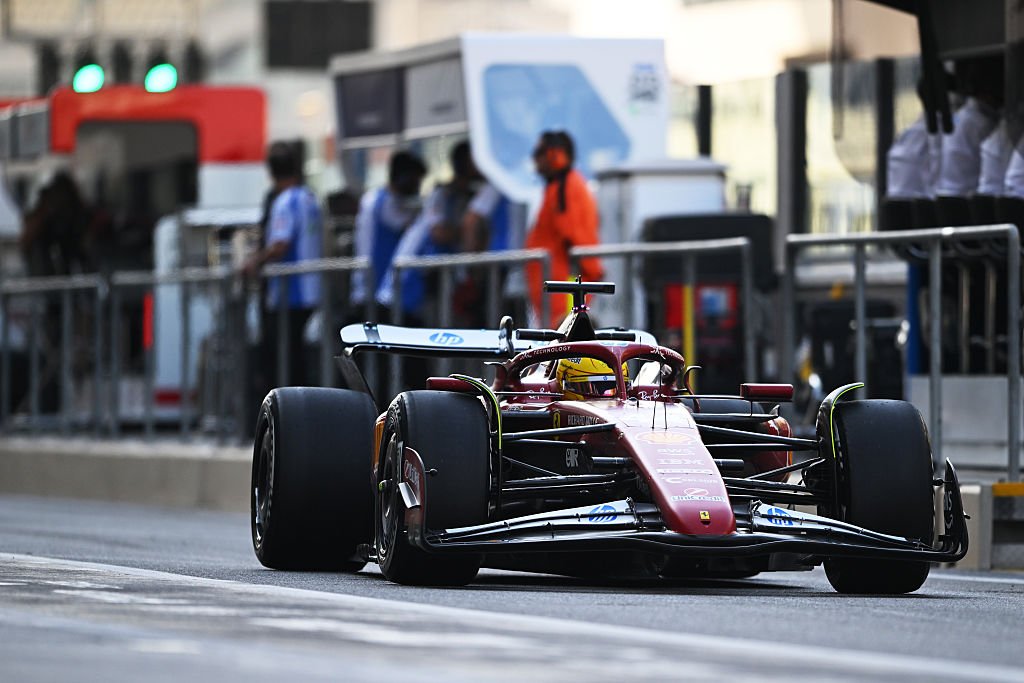 Lewis Hamilton se pregătește pentru al 20-lea sezon în Formula 1 în 2026