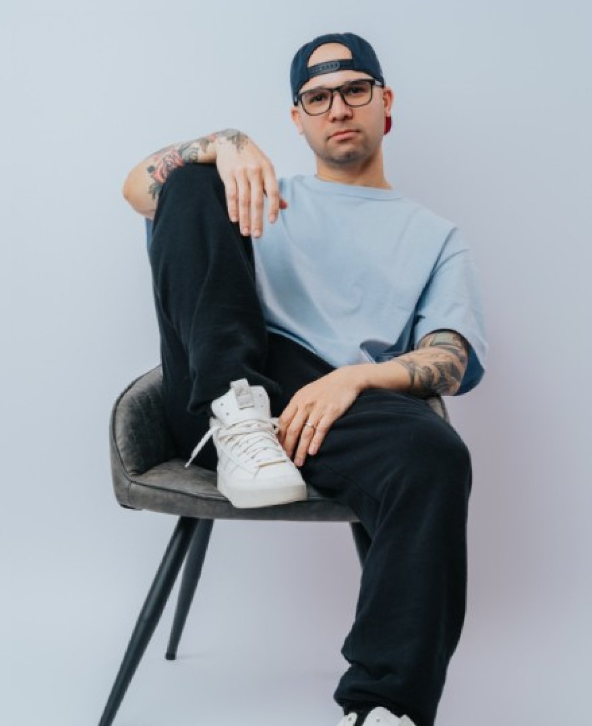 Jean Alvarez este pasionat de tatuaje