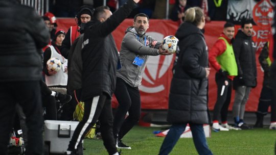 Un alt jucător e aproape de plecarea de la Dinamo. Kopic: ”Are câteva opțiuni”. Ce a spus croatul despre gafa lui Epassy