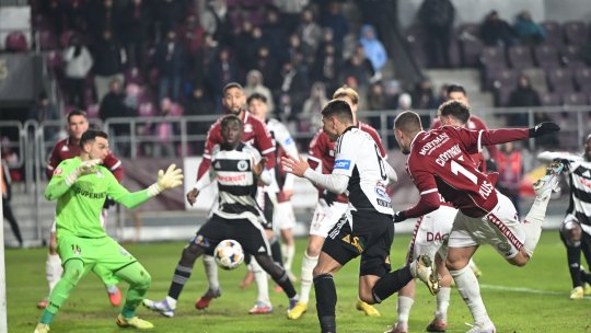 Jucătorul Rapidului a răbufnit: ”Ce să văd la penalty, cum sare în piscină?! Nu pot să cred că domnii de la VAR...”