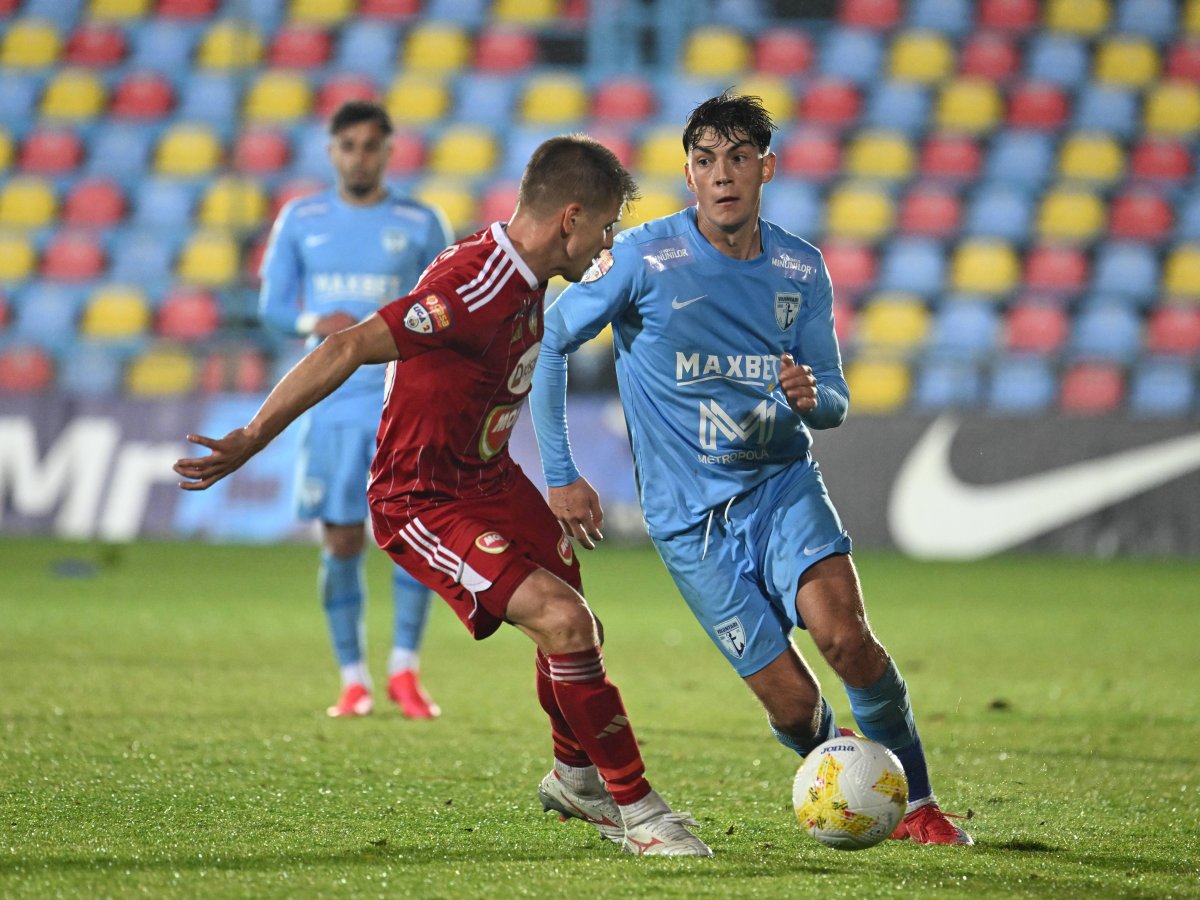 Șuteu (albastru) este văzut drept înlocuitor pentru Borza