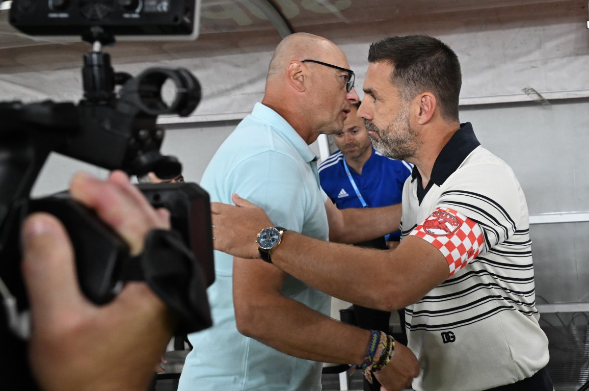 Finanțatorul din SuperLiga e convins: ”El e cel mai bun antrenor român în activitate, să fim serioși!”