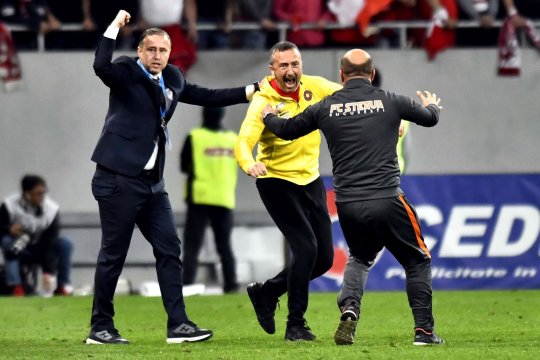 Reghecampf și controversatele sale proceduri de la FCSB. Fostul jucător recunoaște: ”Avea bandaj pe mână. Mi-am dat seama imediat”