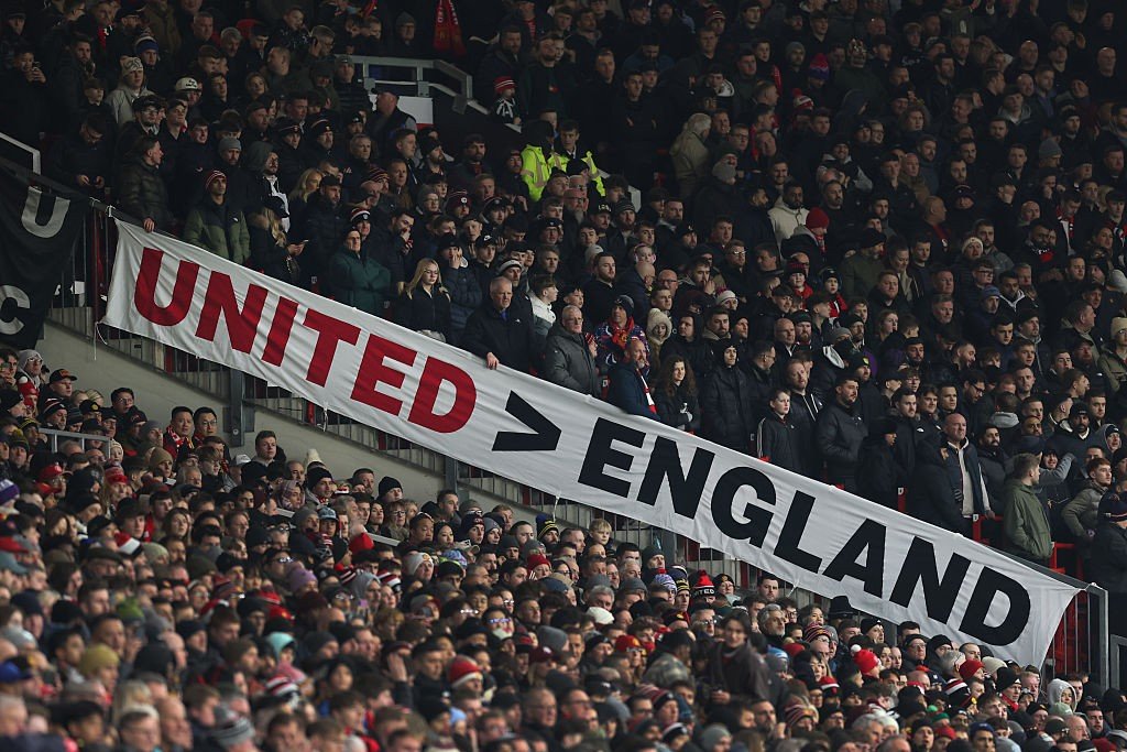 Fanii lui United așteaptă ca echipa să iasă din criza acută în care se zbate de ani buni