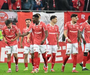 Spune că va rămâne la Dinamo dacă va primi cel mai mare salariu din lot: ”Ei îmi cunosc valoarea, aștept să văd oferta!”