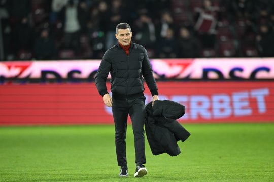 Rapid și Petrolul negociază pentru 4 jucători! Pe cine a pus ochii Constantin Gâlcă de la Petrolul și cine ar putea fi cedat la prahoveni. Ziua decisivă