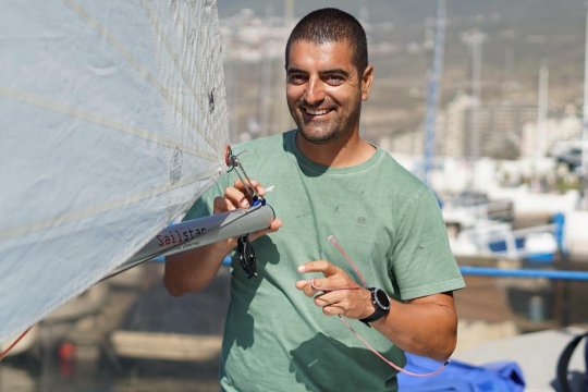 Fostul sportiv a deschis șampania după premiul de 1,2 milioane de euro! Cu ce se ocupă acum