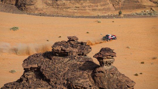 Dakar 2026, etapa 4: Altă schimbare de lider la auto. Gyenes pierde prima poziție