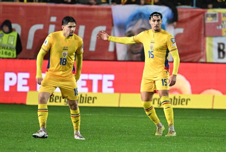 Lisav Eissat (în dreapta) a debutat pentru naționala României