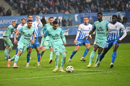 Gigi Becali a pus ochii pe atacantul celor de la Universitatea Craiova: ”E mai goleador”