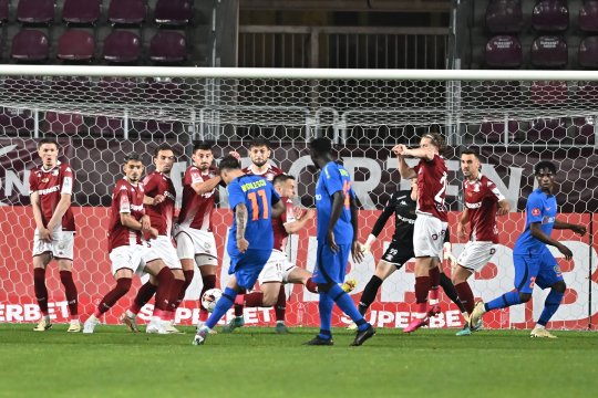 Dat ca transferat, fostul jucător de la FCSB și Rapid nu a putut semna cu noua echipă: ”Nu avem despre ce vorbi până rezolvă!”