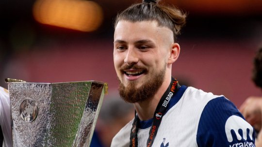 Au început negocierile pentru transferul lui Radu Drăgușin. Impresarul fotbalistului a oferit toate detaliile