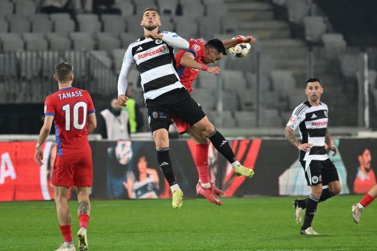 Golgheterul SuperLigii s-a accidentat și riscă să stea pe bară restul sezonului!