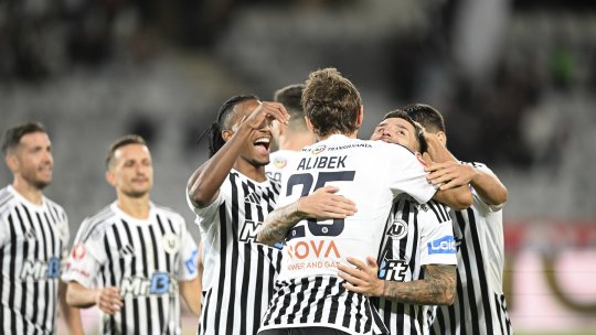 U Cluj - Rapid, de la 21:00, pe iAMsport.ro. Duel de foc în ultimul meci din a 11-a etapă a SuperLigii!