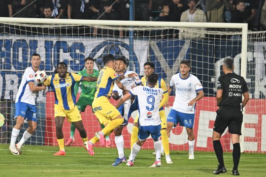 Acționarul din SuperLiga critică autoritățile locale: ”Mai rău te încurcă!”