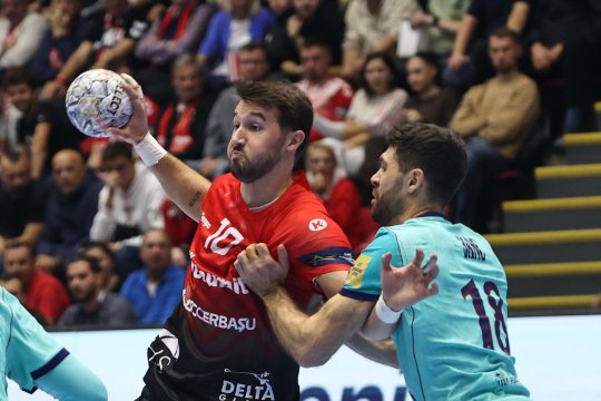 Dinamo, învinsă clar de Barcelona în Liga Campionilor