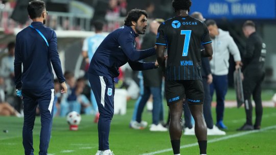 Pleacă Steven Nsimba de la Universitatea Craiova? Răspunsul lui Filipe Coelho