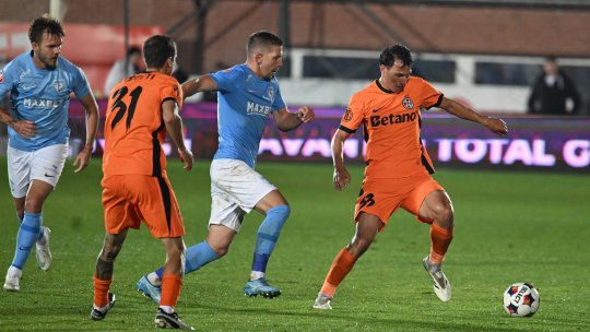 FC Voluntari - FCSB 1-2, ACUM, pe iAMsport.ro. Stoian i-a readus pe roș-albaștri în avantaj!