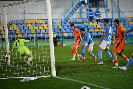 FC Voluntari - FCSB 1-2. A doua victorie pentru Reghecampf pe banca roș-albaștrilor! Golul lui Stoian a fost decisiv