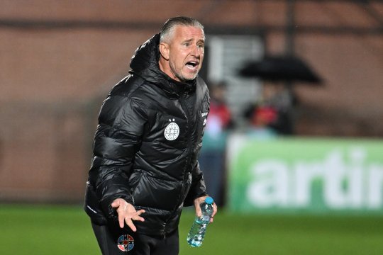Laurențiu Reghecampf, mesaj clar după victoria cu FC Voluntari: ”Îmi doresc să suferim”