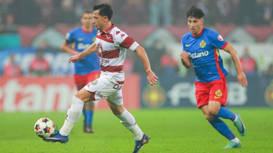 FCSB - Rapid 0-1, ACUM, pe iAMsport.ro. Giuleștenii sunt în avantaj la pauza derby-ului de pe Arena Națională!