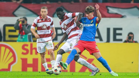 FCSB - Rapid 0-1, ACUM, pe iAMsport.ro. Schimbare la pauză în tabăra roș-albaștrilor!